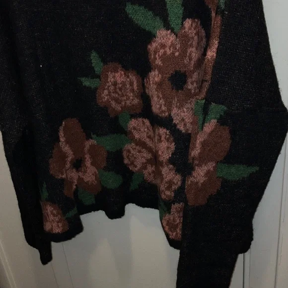 SOLD - Picture 3 of 4